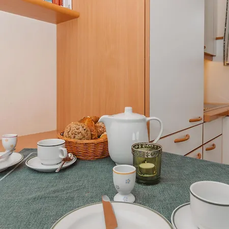 Haus Koetschach-2 By Interhome Апартаменты Бадгаштейн